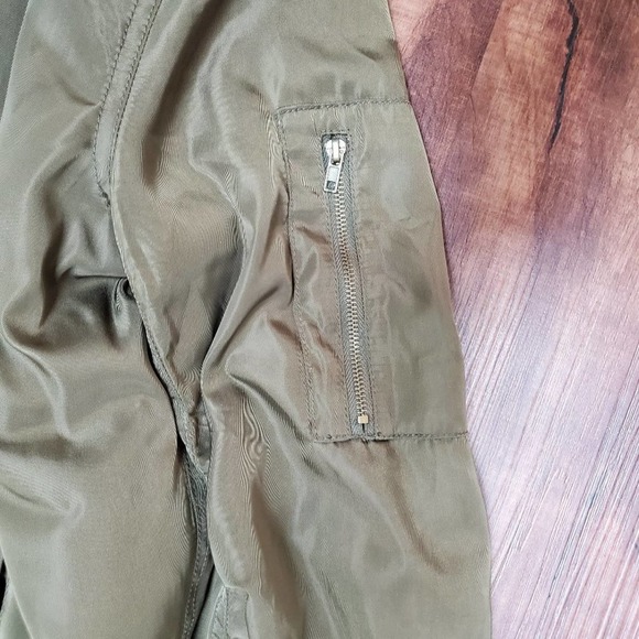 Love Tree Brand  Women's Jr Olive Green Bomber Jacket  Large - Picture 5 of 9